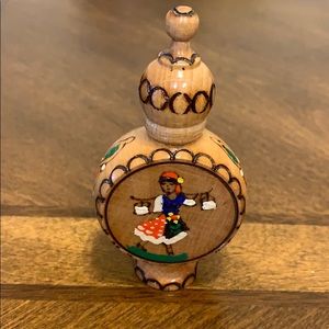 # 907 Vintage Rosa parfumerie .